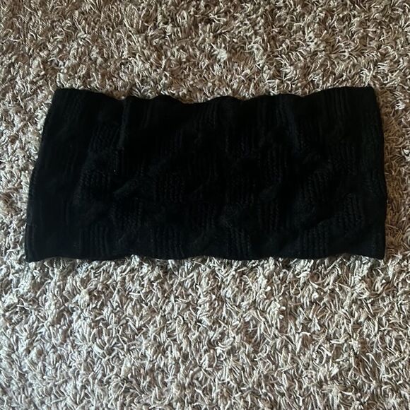 Black Infinity Knit Scarf​ - Picture 1 of 2